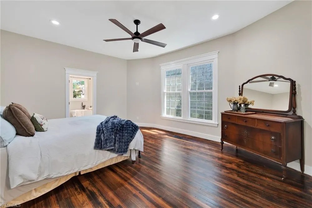 309 Maple Street Graham, NC 27253