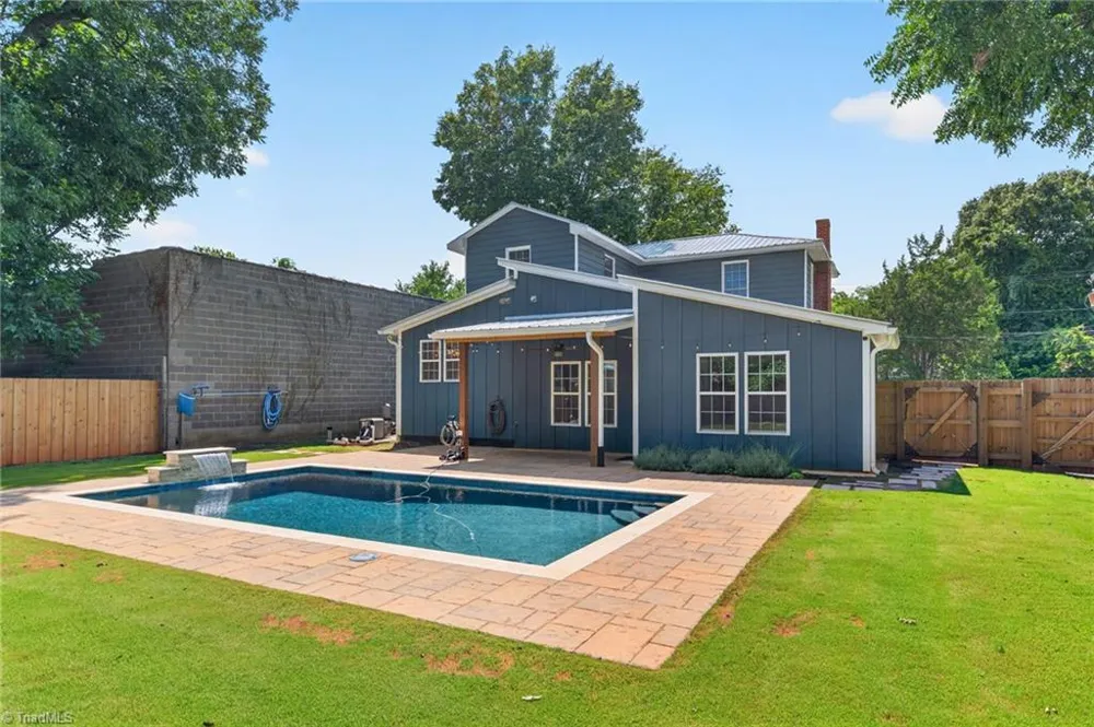 309 Maple Street Graham, NC 27253