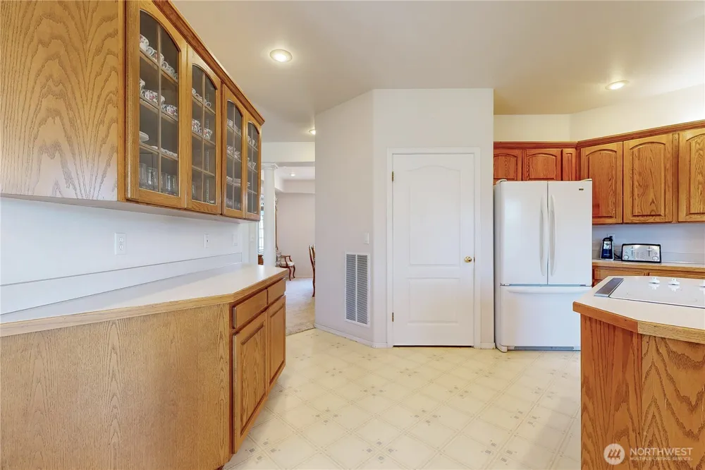 1916 SE Clover Court College Place, WA 99324