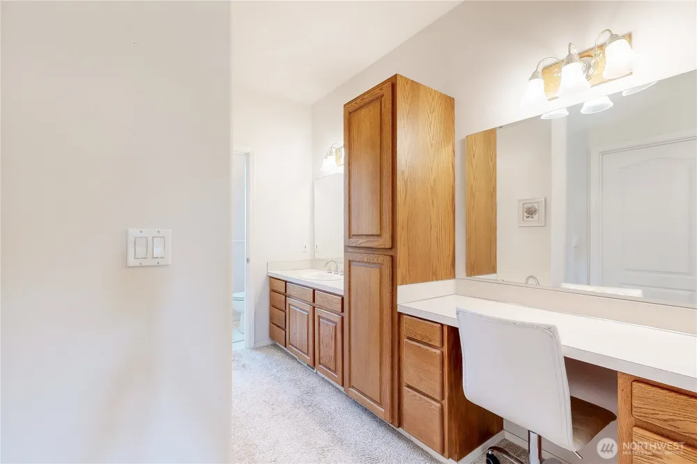 1916 SE Clover Court College Place, WA 99324