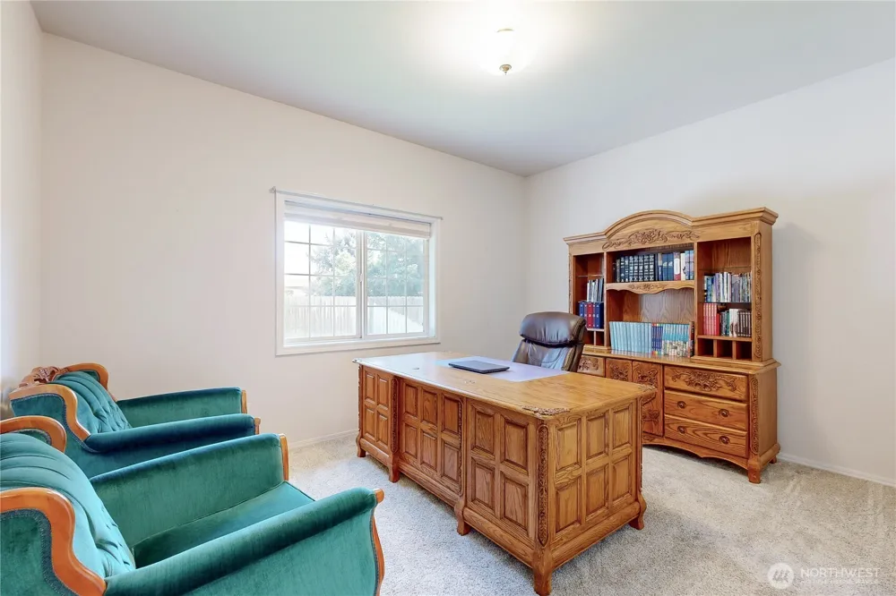 1916 SE Clover Court College Place, WA 99324