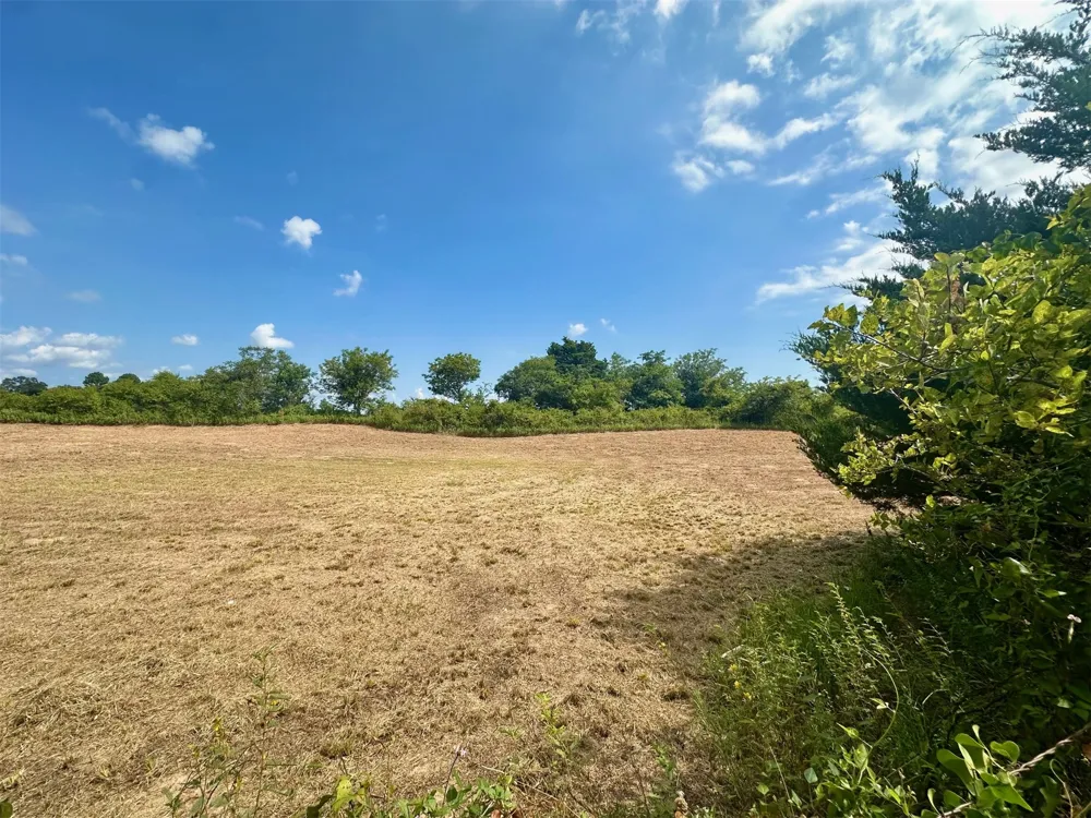 21 Pineview Circle Kingston, OK 73439