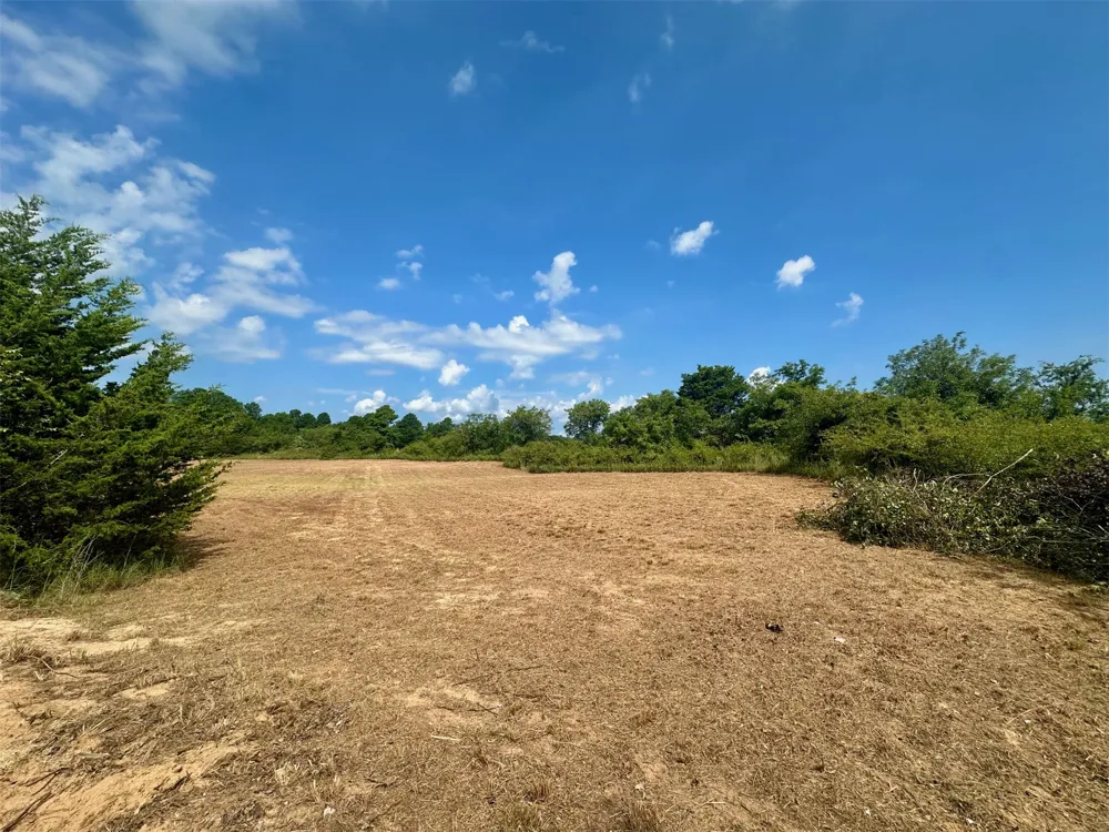 21 Pineview Circle Kingston, OK 73439