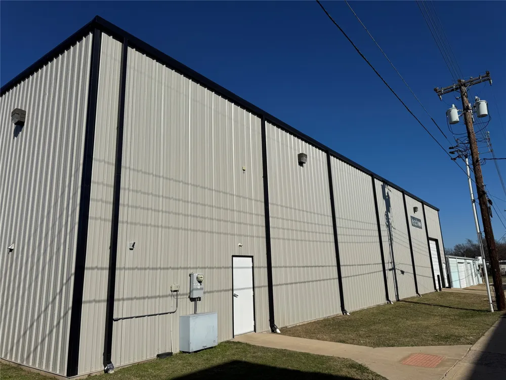 215 E 9th Street Ada, OK 74820