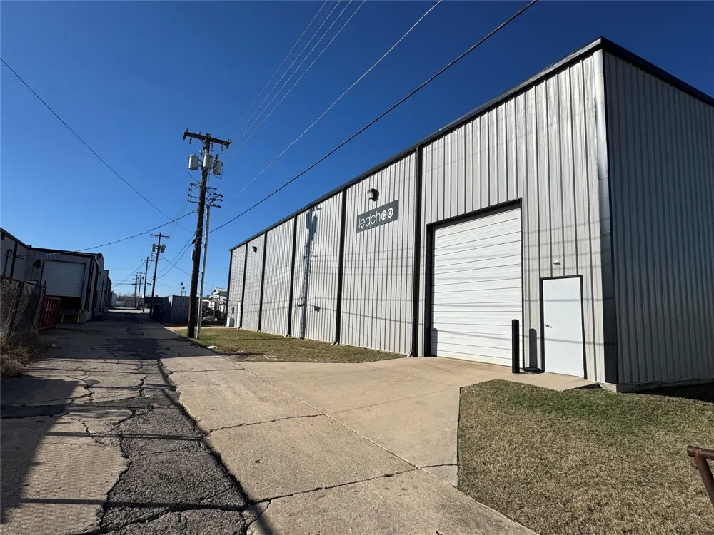 215 E 9th Street Ada, OK 74820