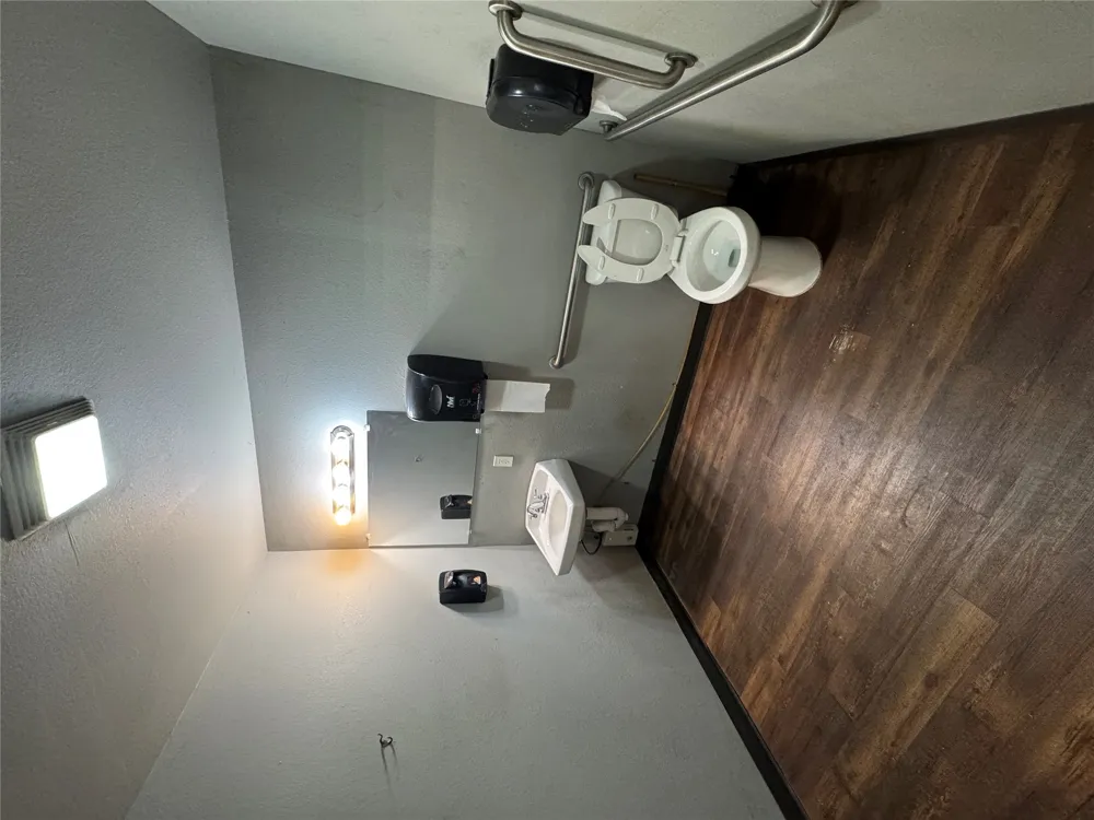 215 E 9th Street Ada, OK 74820