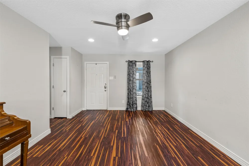 1348 S 12th Street Waco, TX 76706