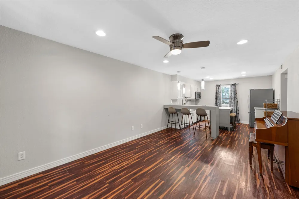 1348 S 12th Street Waco, TX 76706