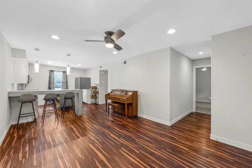 1348 S 12th Street Waco, TX 76706
