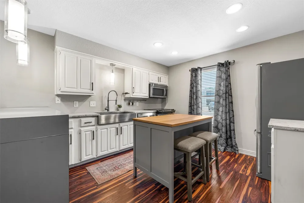1348 S 12th Street Waco, TX 76706
