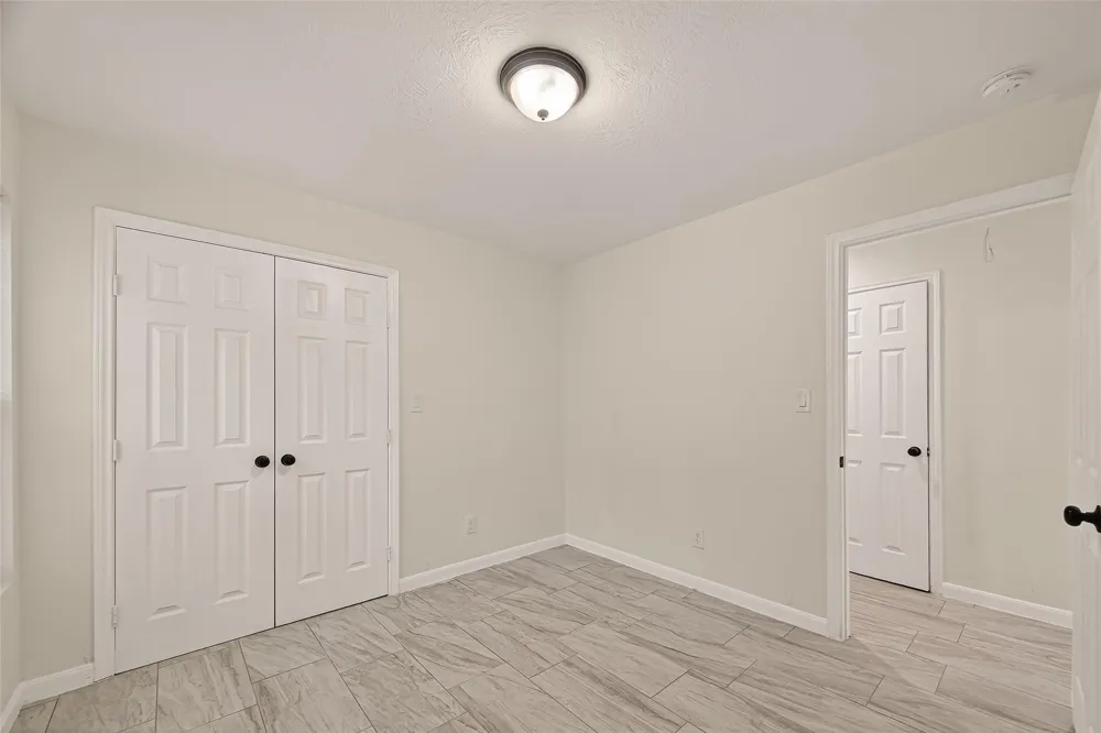 4302 Hirsch Road #B Houston, TX 77026