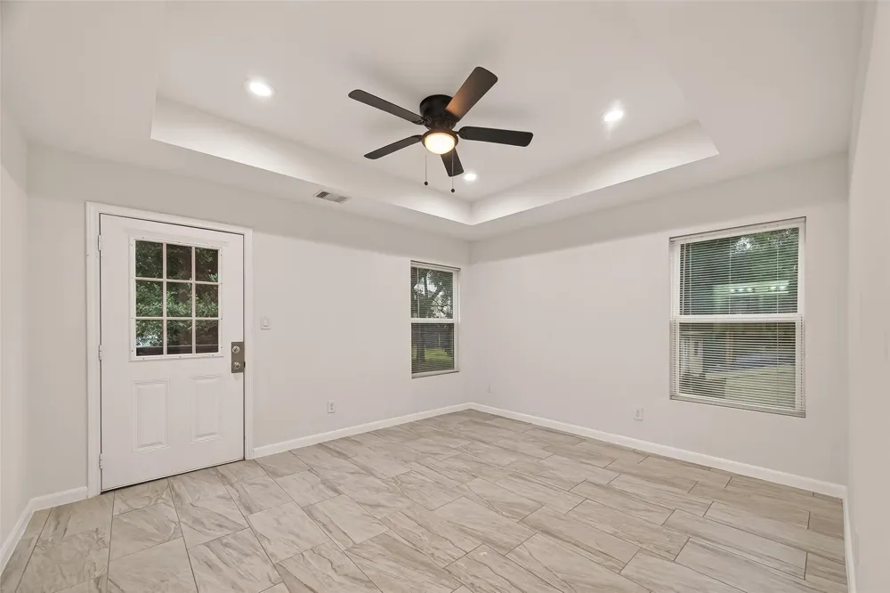4302 Hirsch Road #B Houston, TX 77026