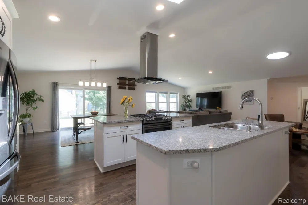 590 Sheldon Road Plymouth City, MI 48170