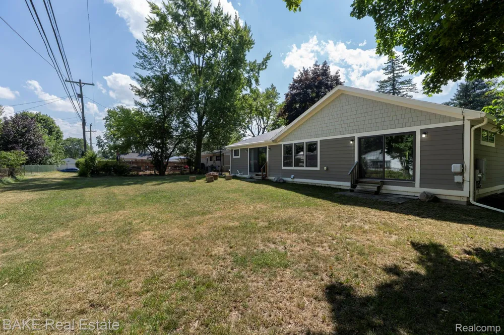 590 Sheldon Road Plymouth City, MI 48170