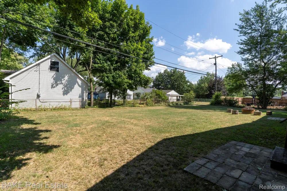 590 Sheldon Road Plymouth City, MI 48170
