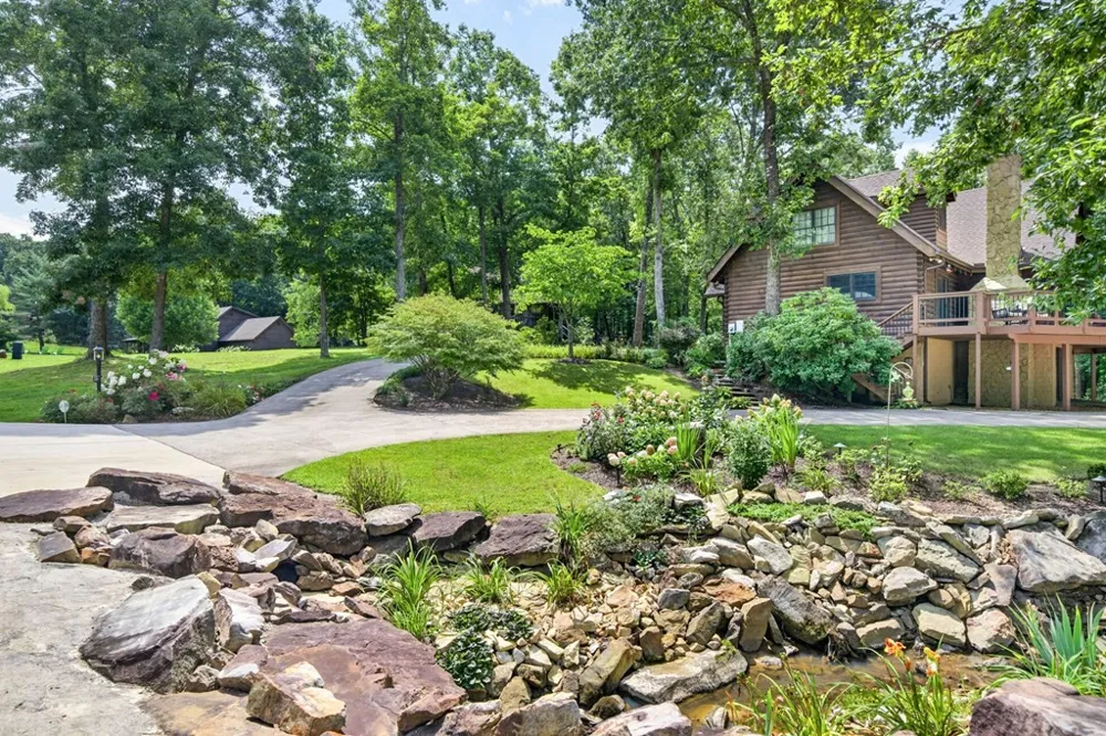 335 High Meadow Dr Spencer, TN 38585