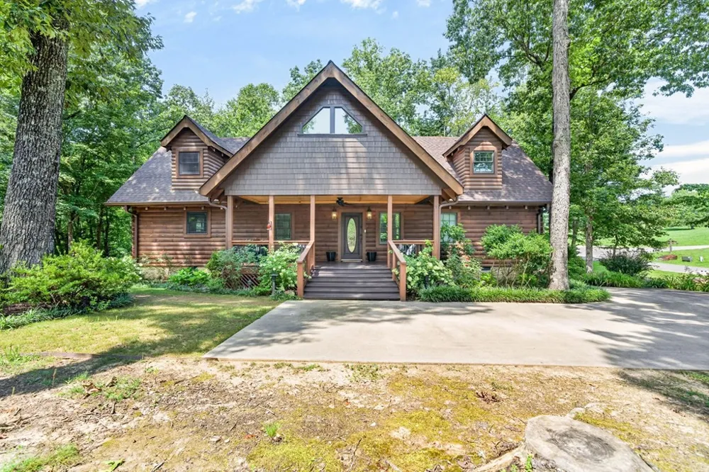 335 High Meadow Dr Spencer, TN 38585