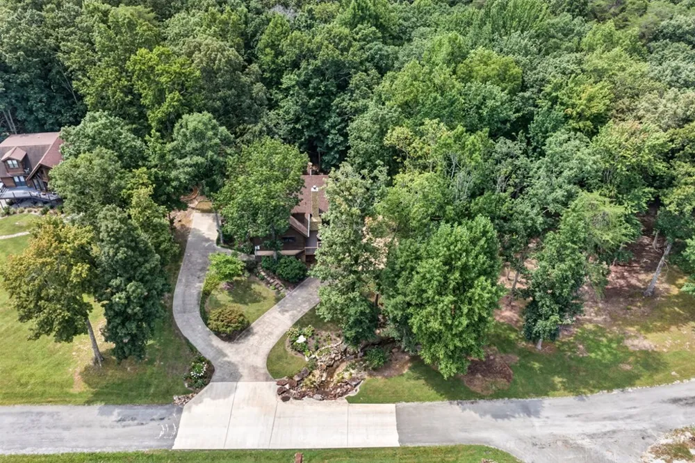 335 High Meadow Dr Spencer, TN 38585
