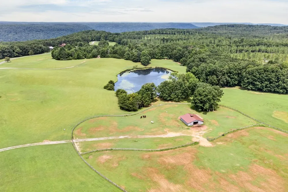 335 High Meadow Dr Spencer, TN 38585