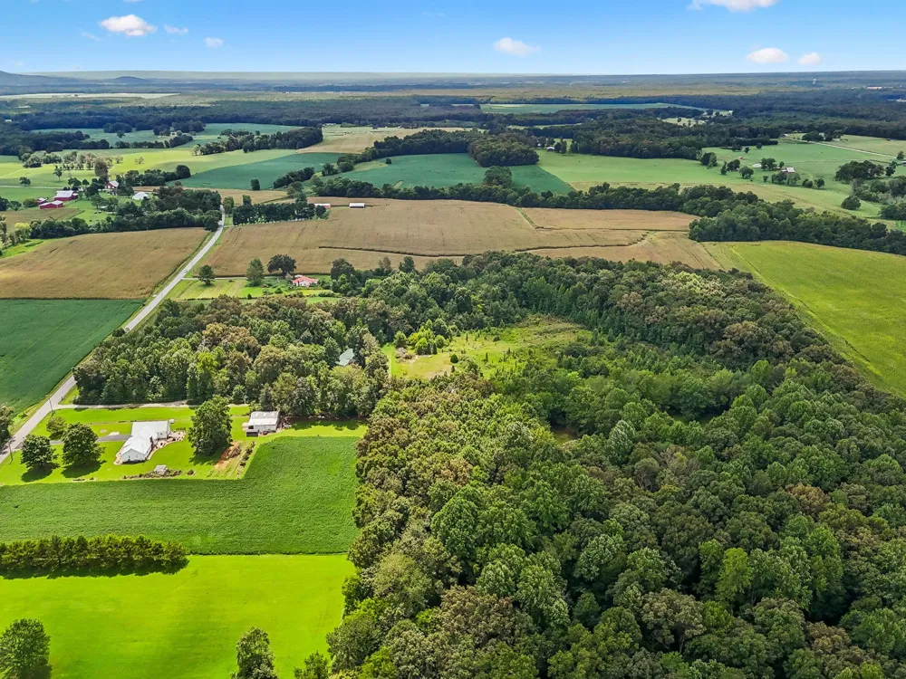 2010 Rock Rd Morrison, TN 37357
