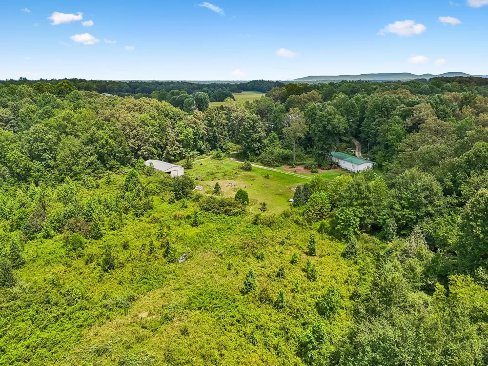 2010 Rock Rd Morrison, TN 37357
