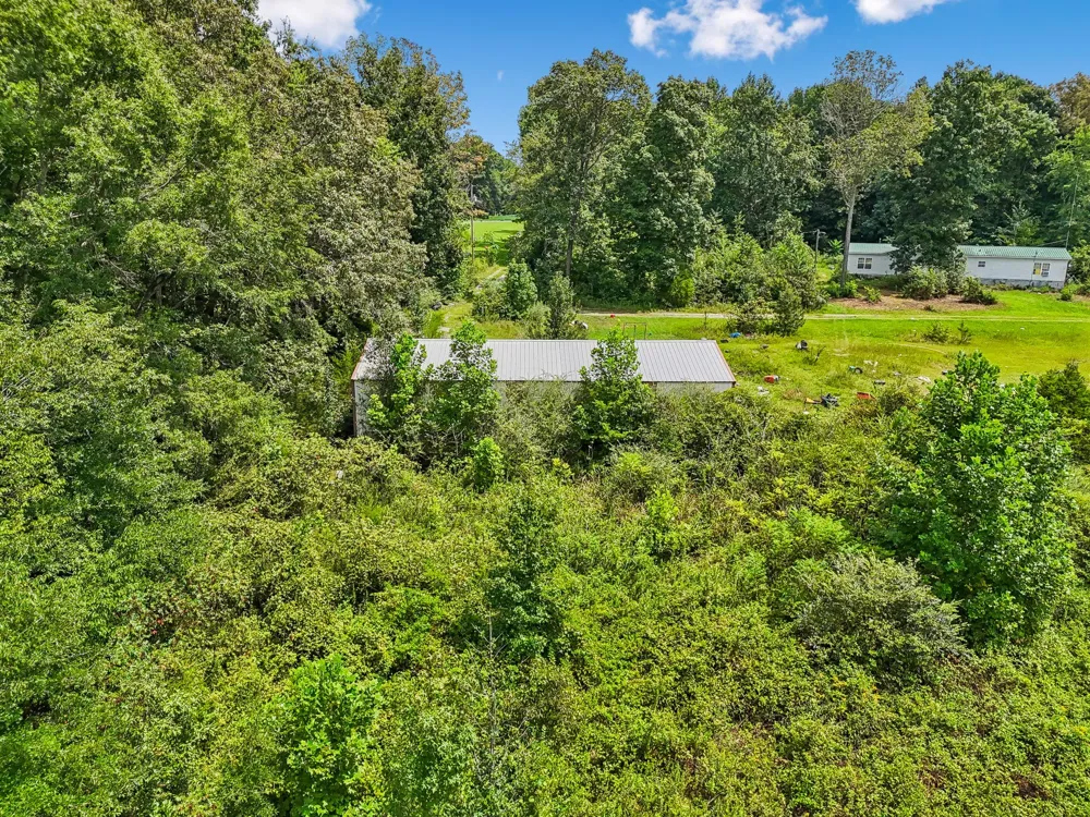 2010 Rock Rd Morrison, TN 37357