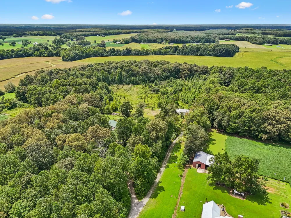 2010 Rock Rd Morrison, TN 37357
