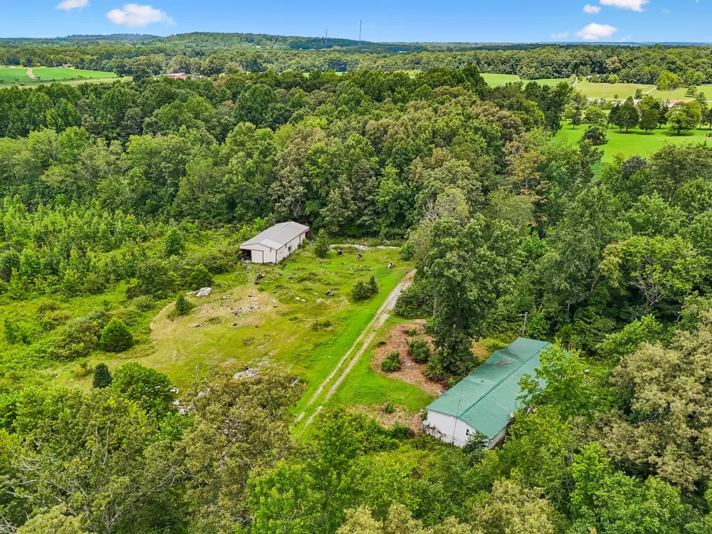 2010 Rock Rd Morrison, TN 37357