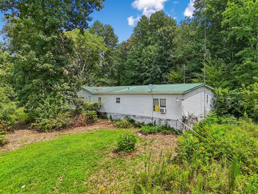 2010 Rock Rd Morrison, TN 37357