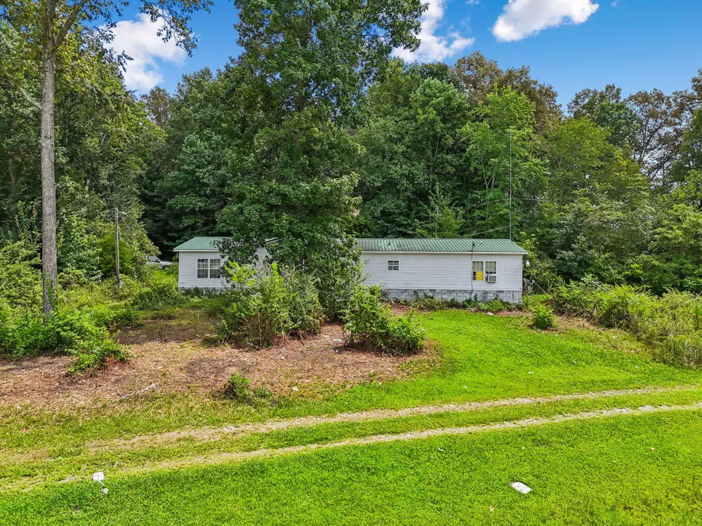 2010 Rock Rd Morrison, TN 37357