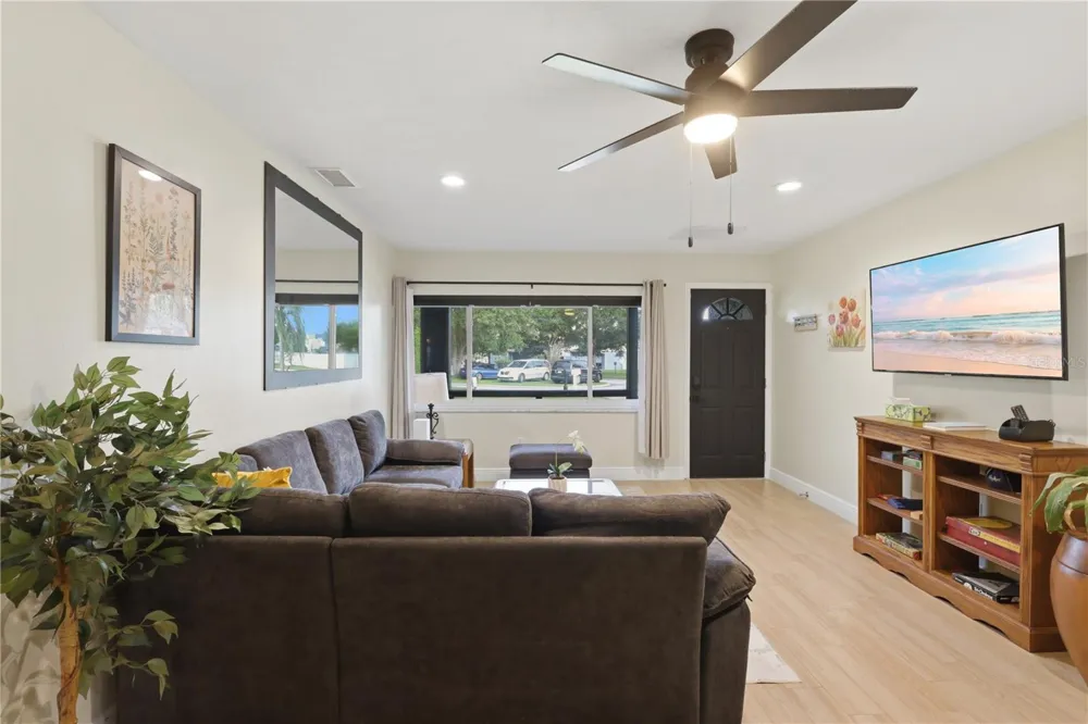 2341 DEVON COURT Winter Park, FL 32789