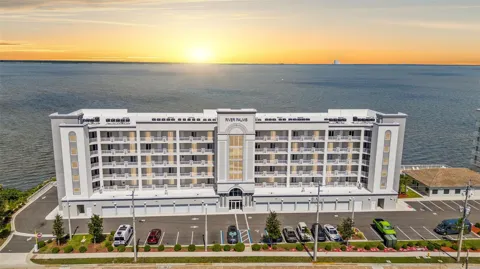 1805 RIVERSIDE DRIVE #503