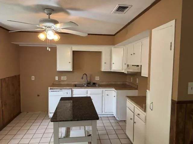 4730 Charles Street Pasadena, TX 77586