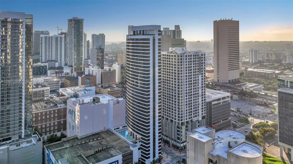 225 Miami Ave #210 Miami, FL 33128
