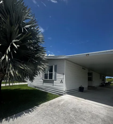 6732 Sinsonte Court