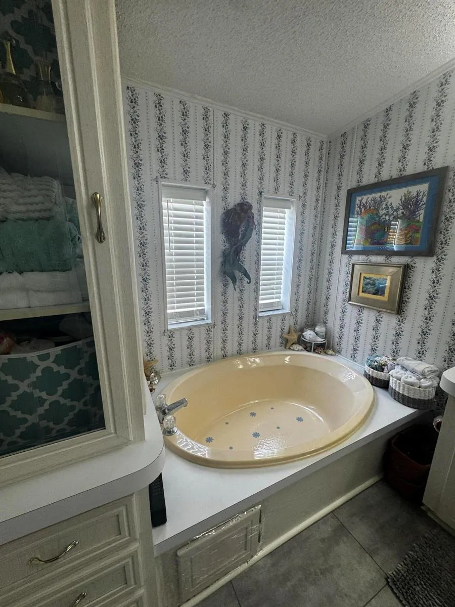 6732 Sinsonte Court Fort Pierce, FL 34951