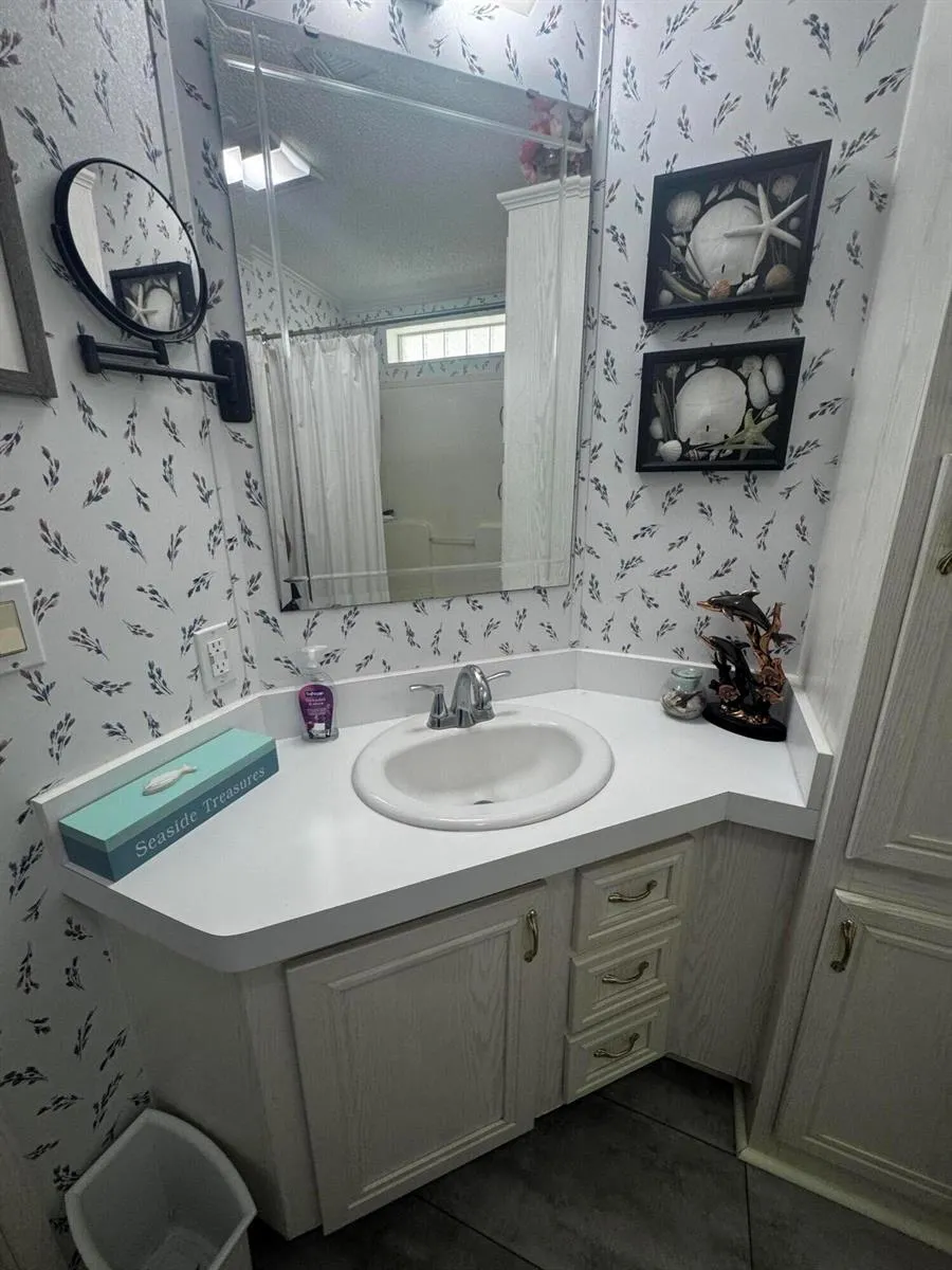 6732 Sinsonte Court Fort Pierce, FL 34951