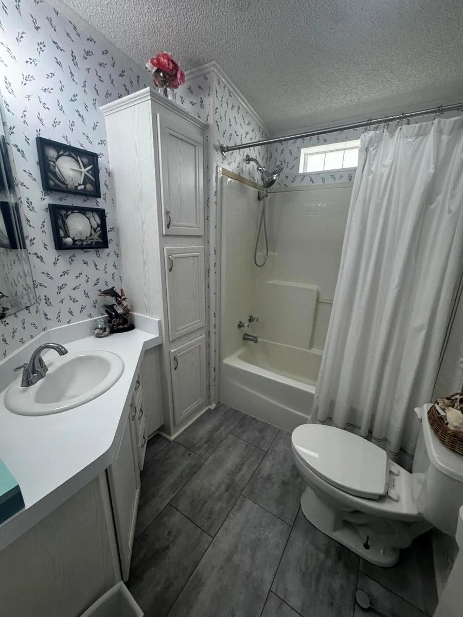 6732 Sinsonte Court Fort Pierce, FL 34951