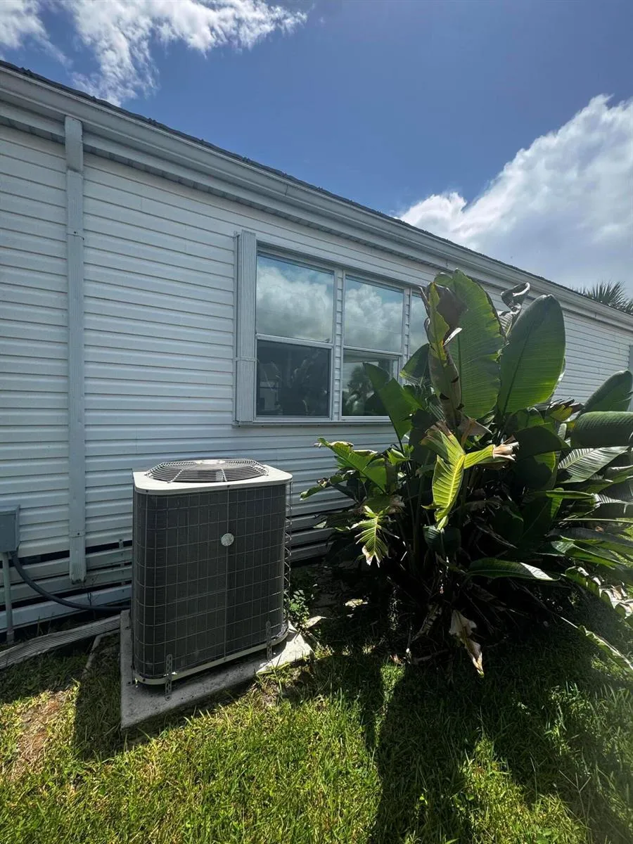 6732 Sinsonte Court Fort Pierce, FL 34951