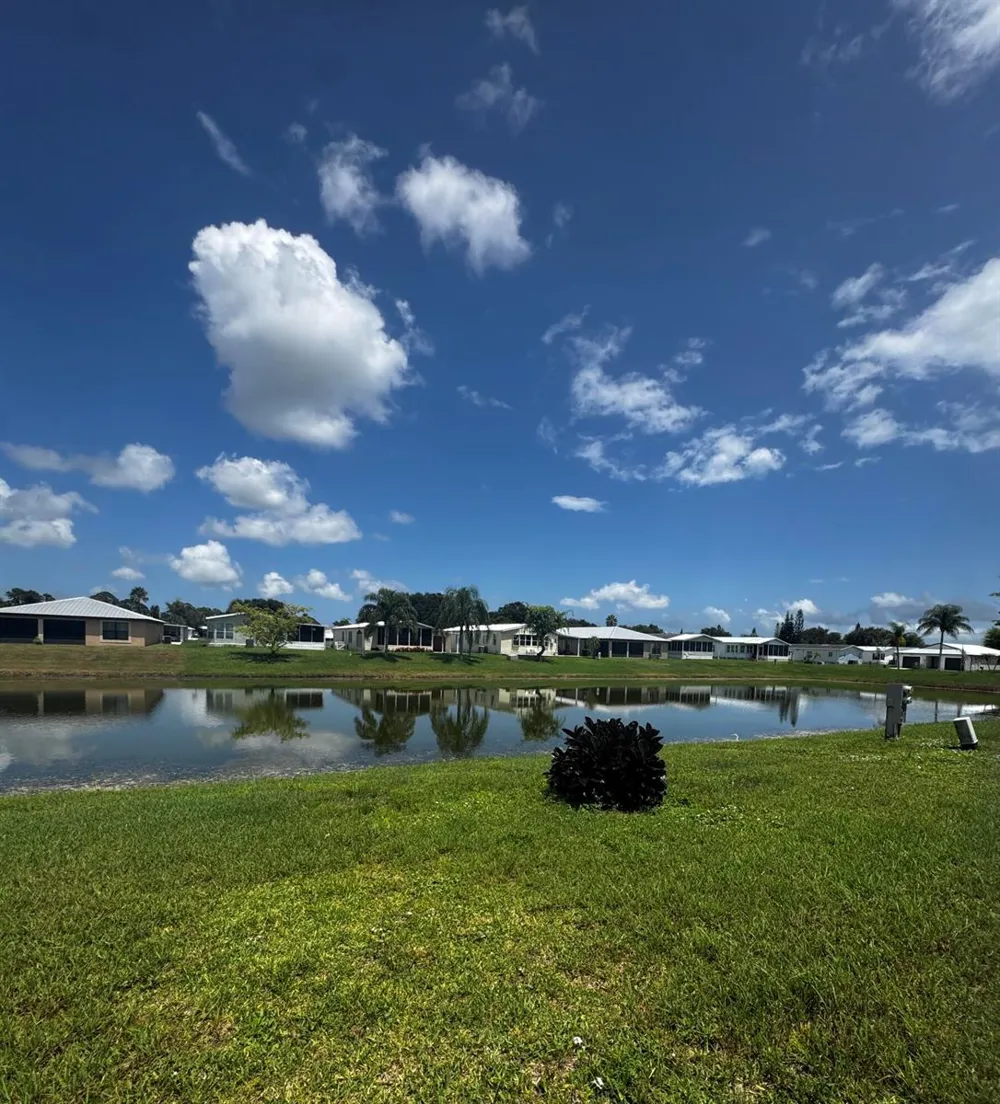 6732 Sinsonte Court Fort Pierce, FL 34951