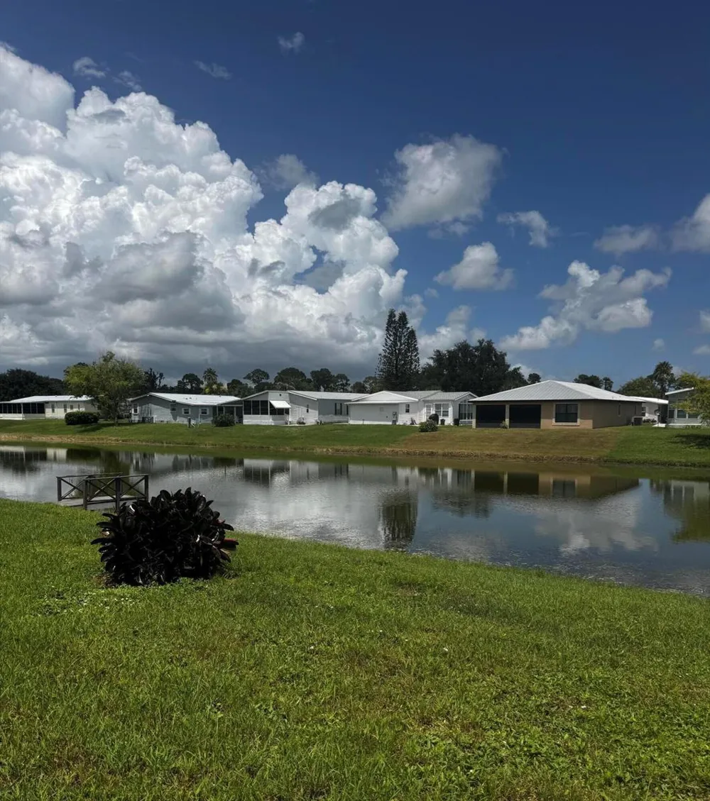 6732 Sinsonte Court Fort Pierce, FL 34951