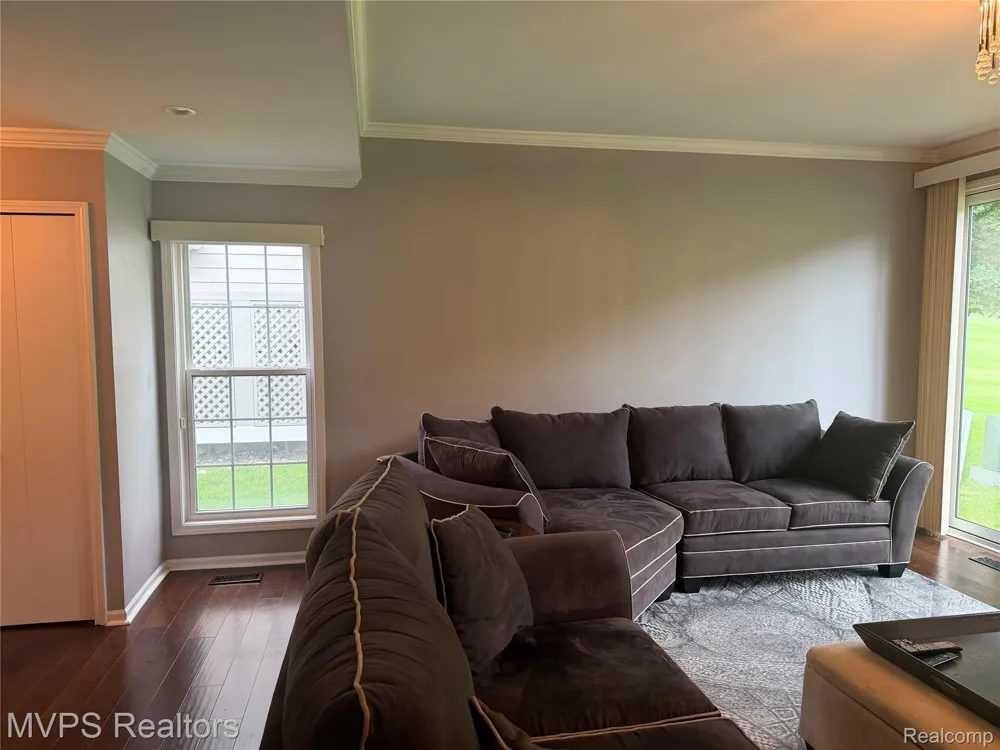1945 Eagle Pointe #72 Bloomfield Charter Township, MI 48304