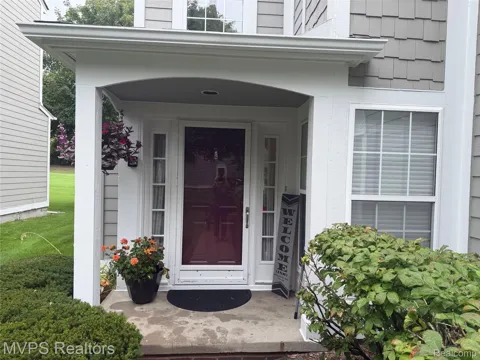 1945 Eagle Pointe #72