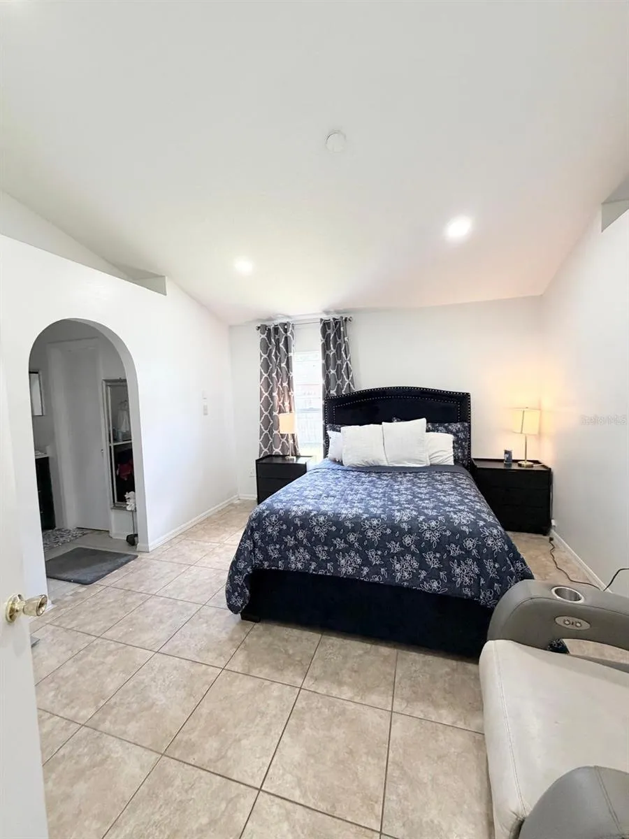 409 TALQUIN COURT Orlando, FL 32807