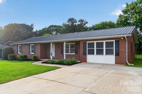 2504 Ashford Drive