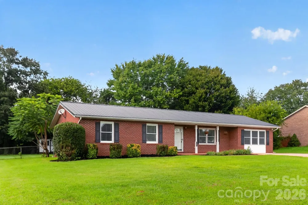 2504 Ashford Drive Newton, NC 28658