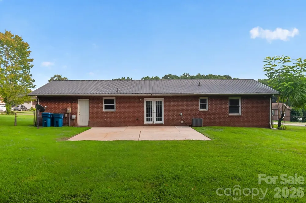 2504 Ashford Drive Newton, NC 28658
