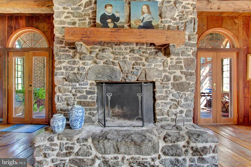 759 HOFFMAN ROAD Gettysburg, PA 17325