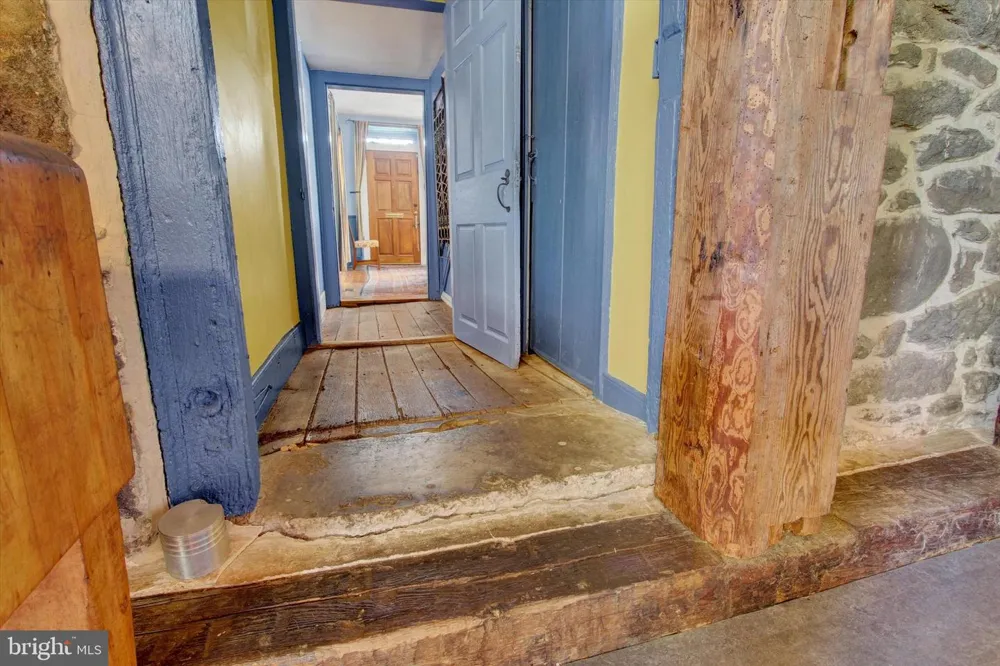 759 HOFFMAN ROAD Gettysburg, PA 17325