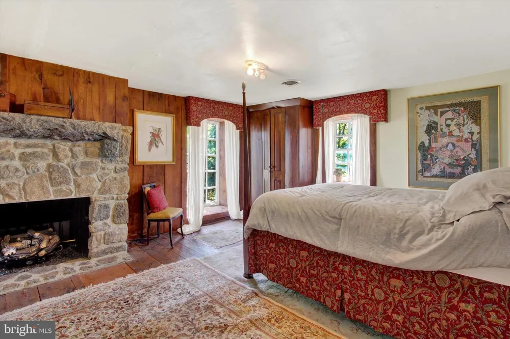 759 HOFFMAN ROAD Gettysburg, PA 17325